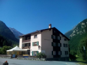 Hotel Klein Matterhorn